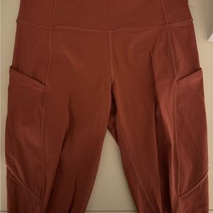 Lululemon biker shorts with pockets